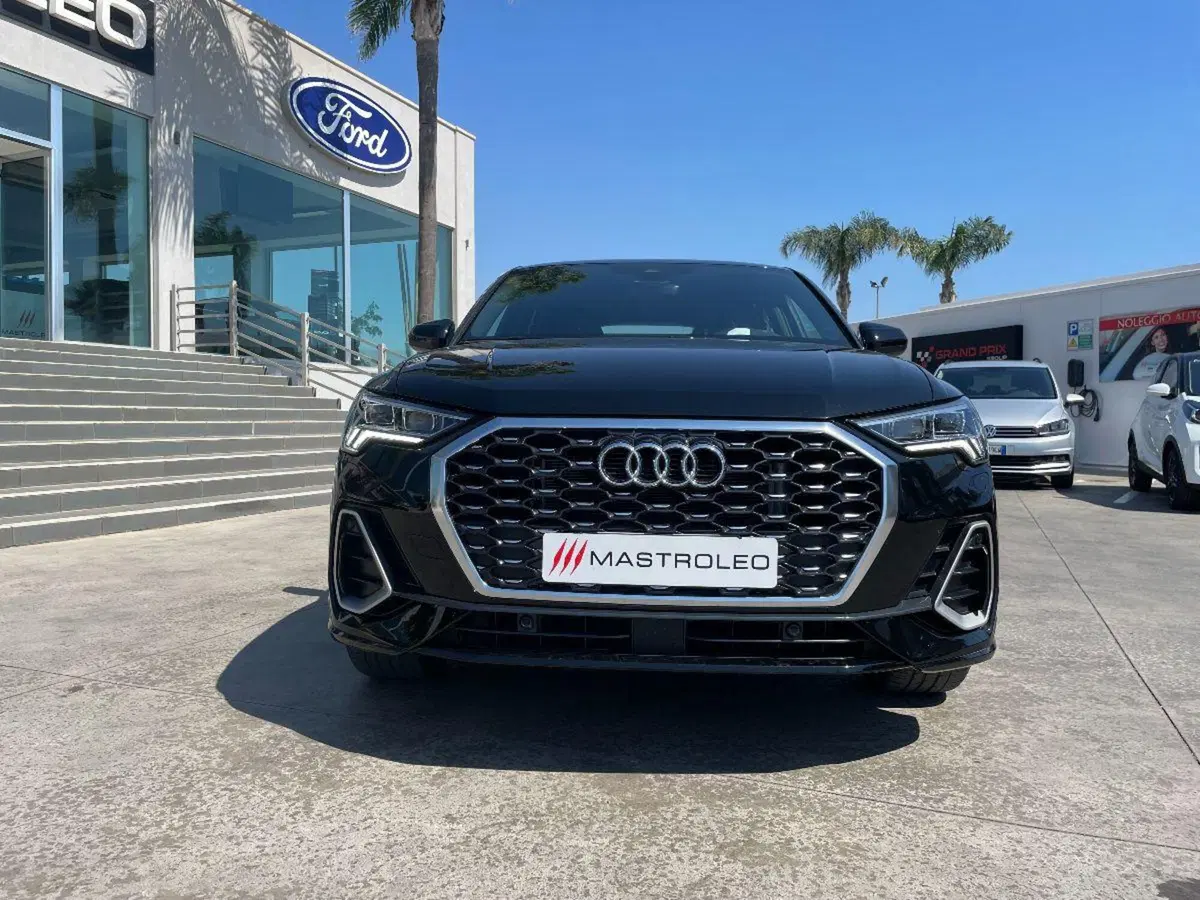 Audi Q3 Sportback usata a Lecce (7)
