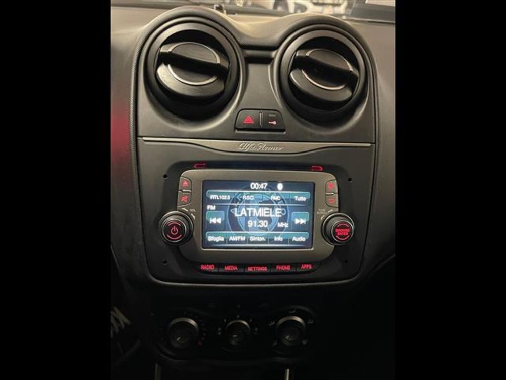 Alfa Romeo MiTo usata a Ragusa (9)