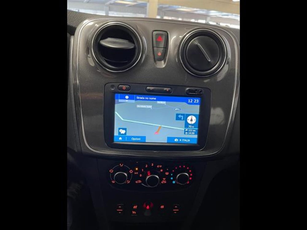 Dacia Sandero usata a Ragusa (10)