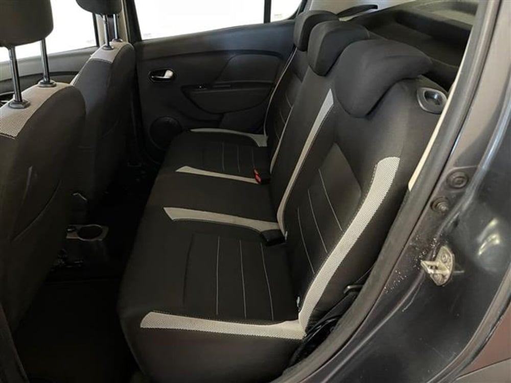 Dacia Sandero usata a Ragusa (14)