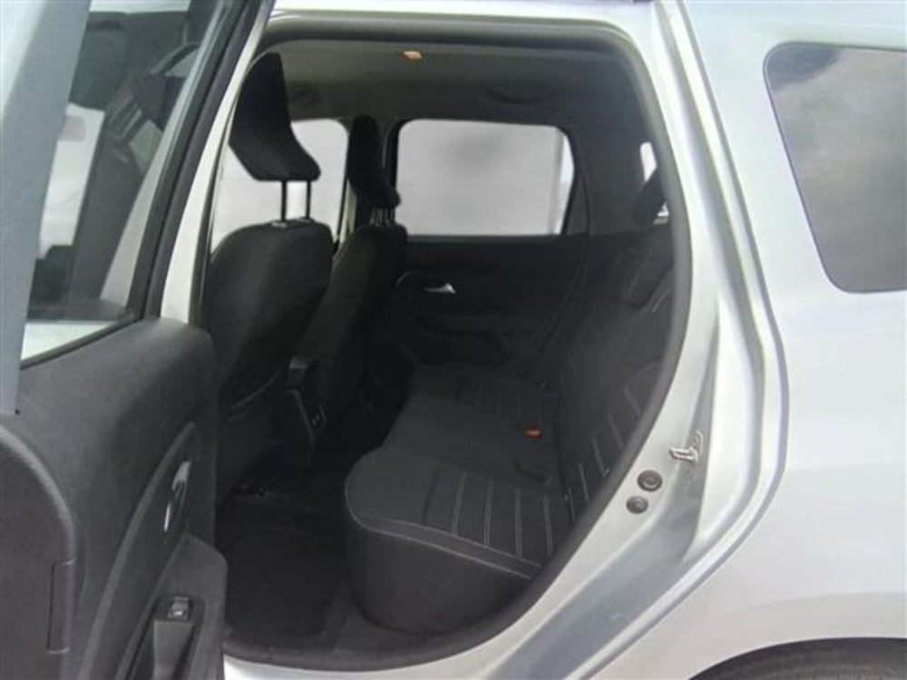 Dacia Duster usata a Livorno (14)