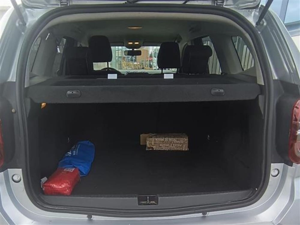 Dacia Duster usata a Livorno (15)