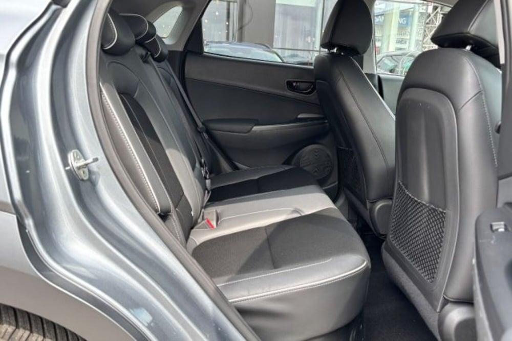 Hyundai Kona usata a Latina (10)