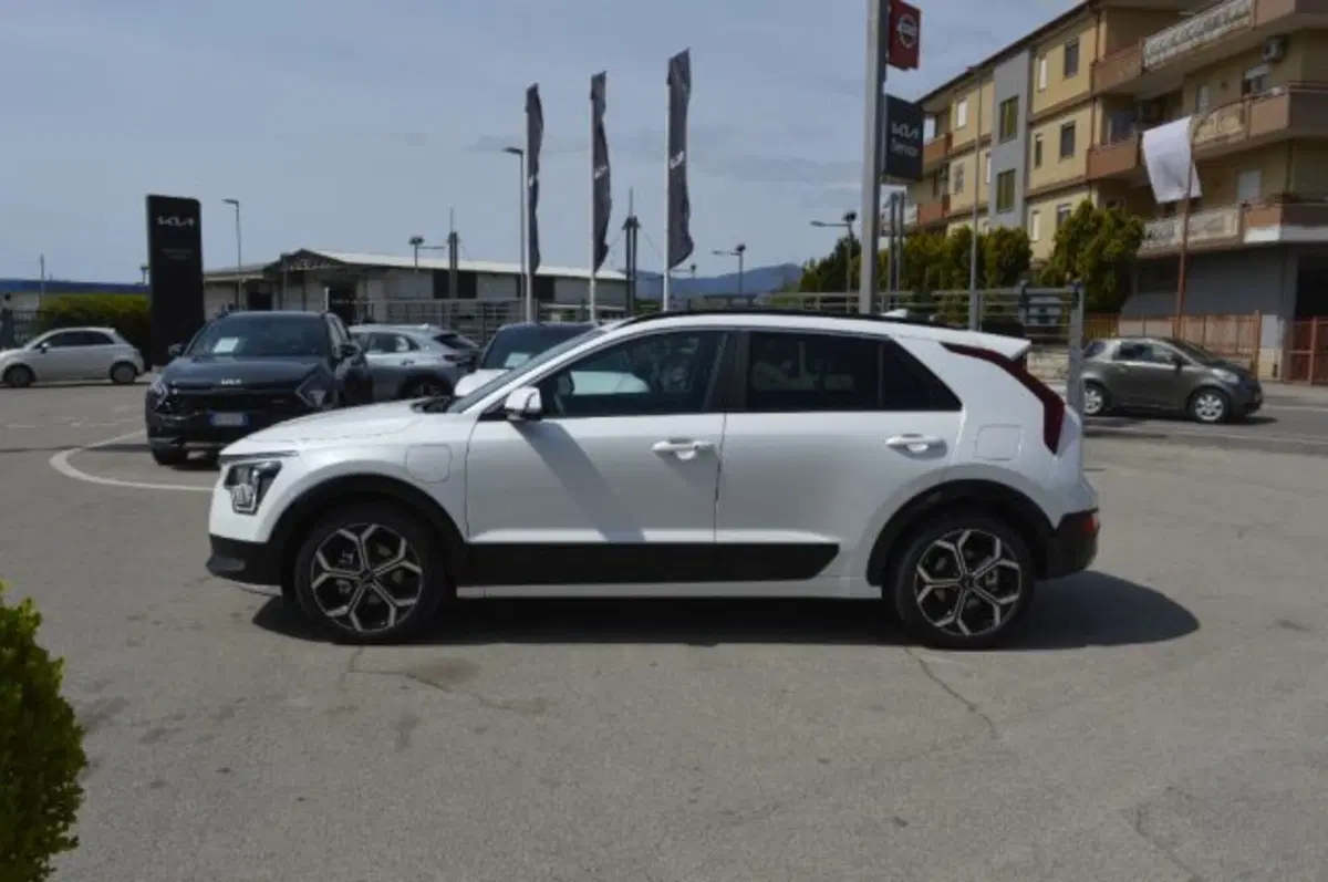 Kia Niro usata a Latina (4)