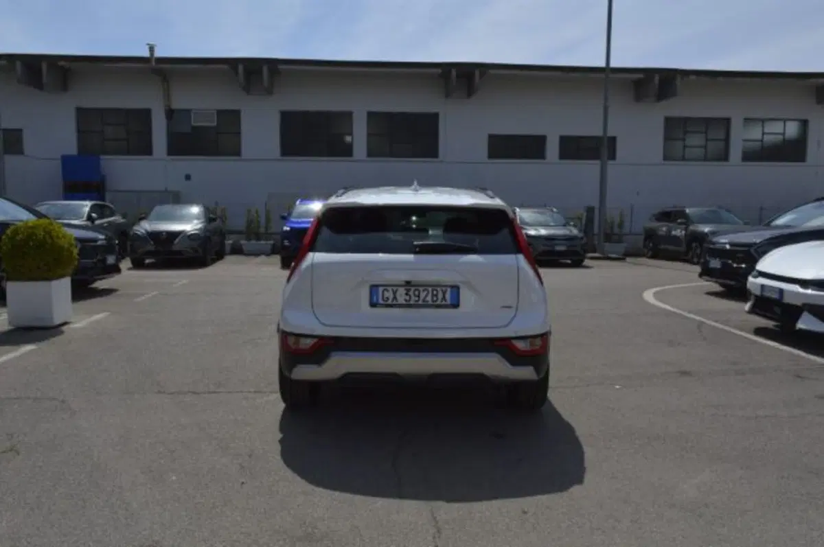 Kia Niro usata a Latina (6)