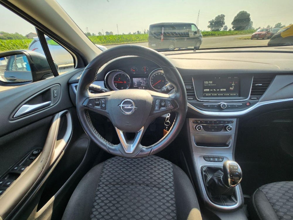 Opel Astra usata a Milano (11)