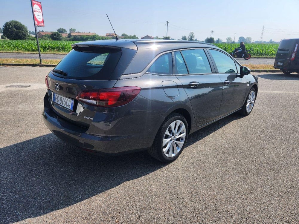 Opel Astra usata a Milano (7)