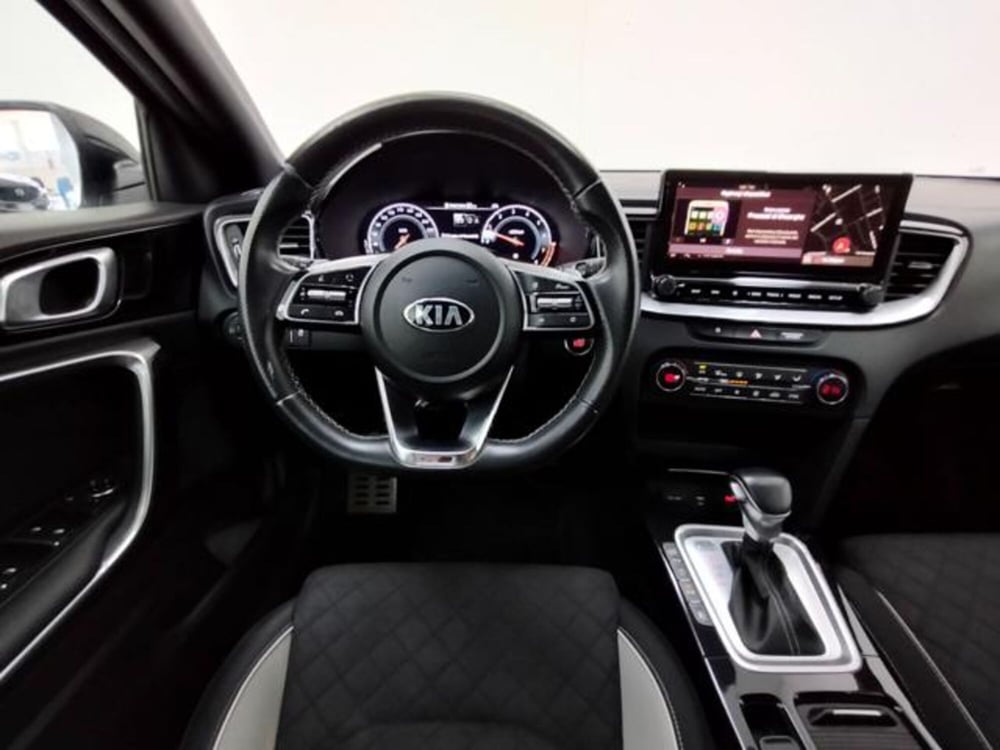 Kia ProCeed usata a Como (11)