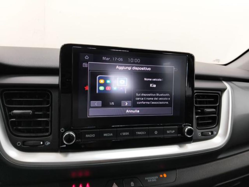 Kia Stonic usata a Como (13)