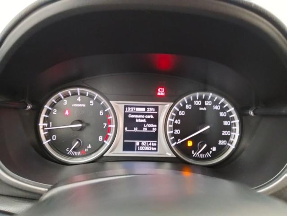 Suzuki Vitara usata a Como (13)