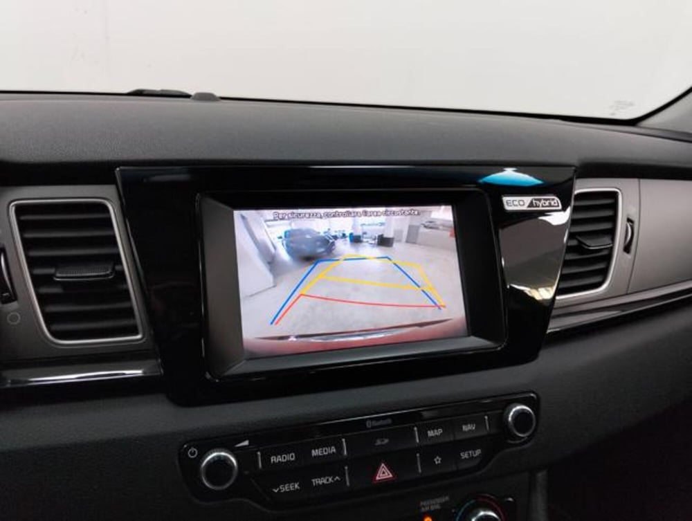 Kia Niro usata a Como (14)