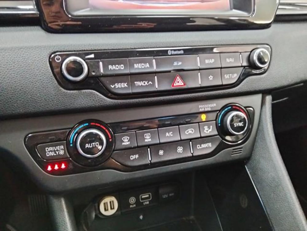 Kia Niro usata a Como (15)