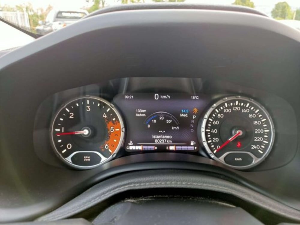 Jeep Renegade usata a Firenze (12)