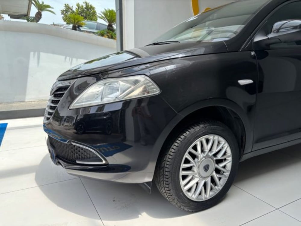 Lancia Ypsilon nuova a Napoli (7)