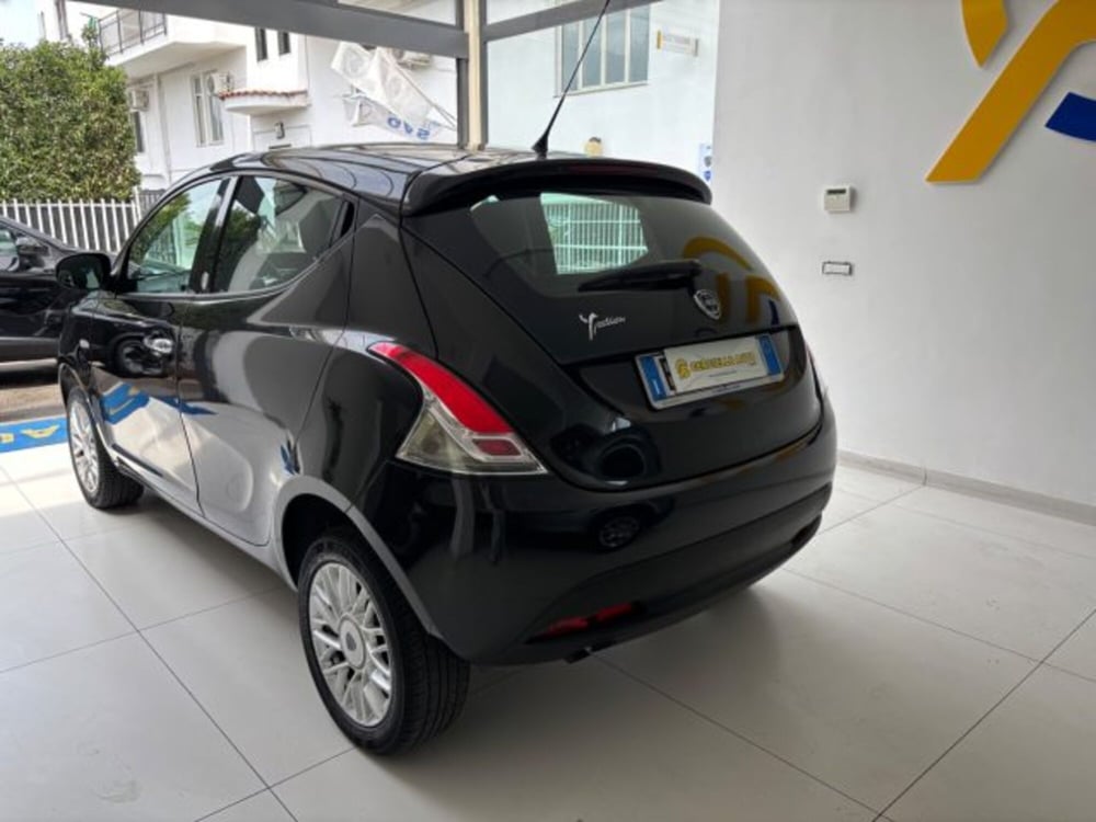 Lancia Ypsilon nuova a Napoli (9)