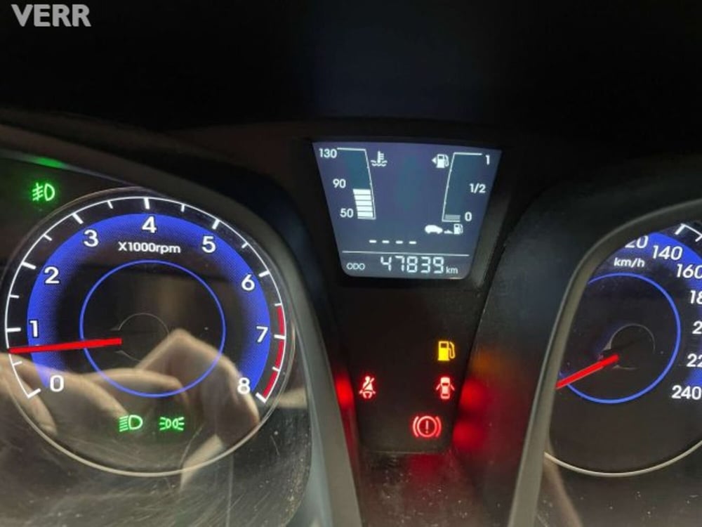 Hyundai ix20 usata a Milano (9)
