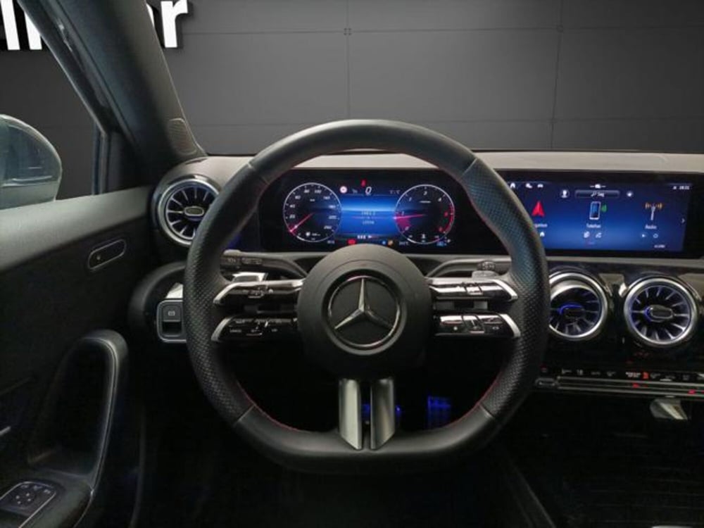 Mercedes-Benz Classe A usata a Milano (9)