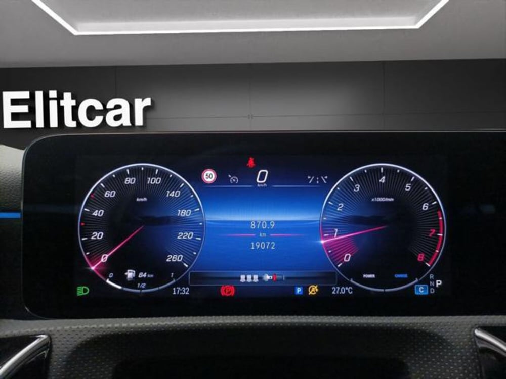 Mercedes-Benz Classe A Sedan usata a Milano (18)