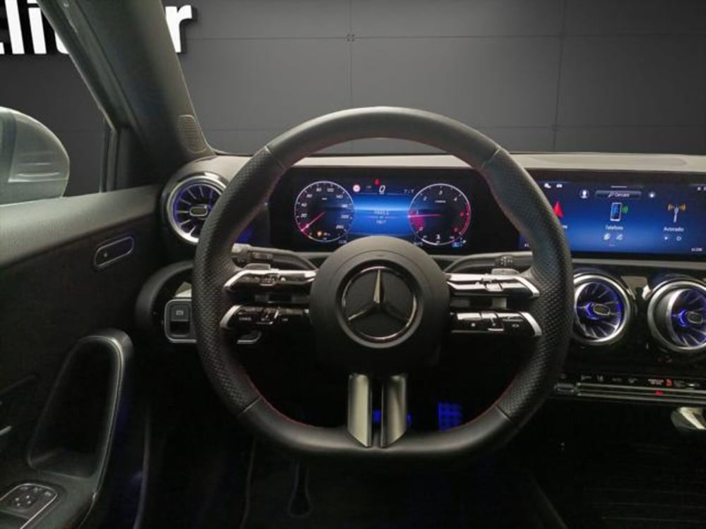 Mercedes-Benz Classe A usata a Milano (13)
