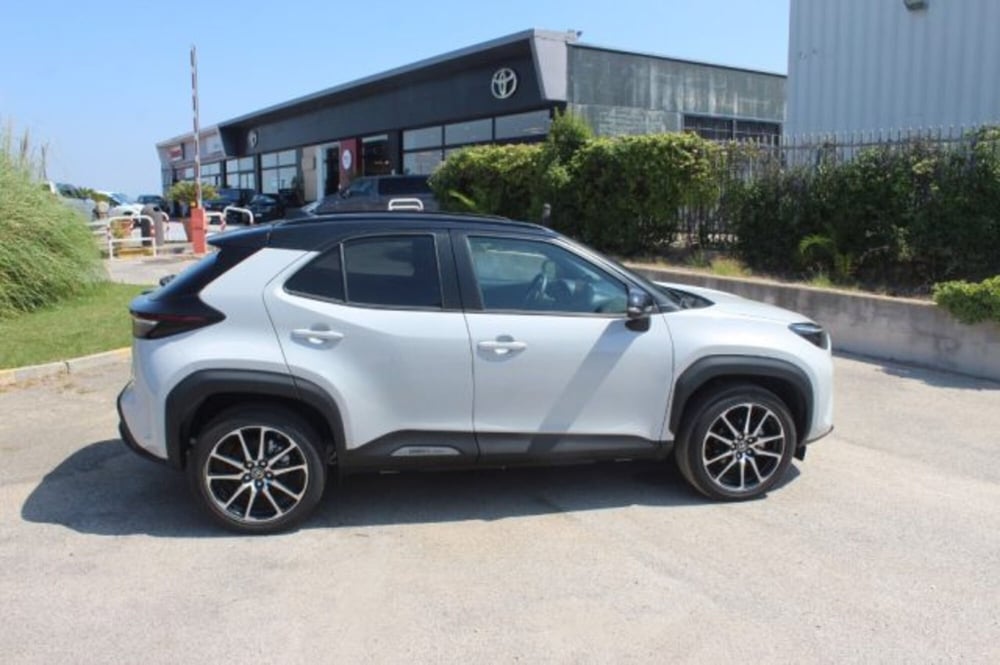Toyota Yaris Cross usata a Roma (13)