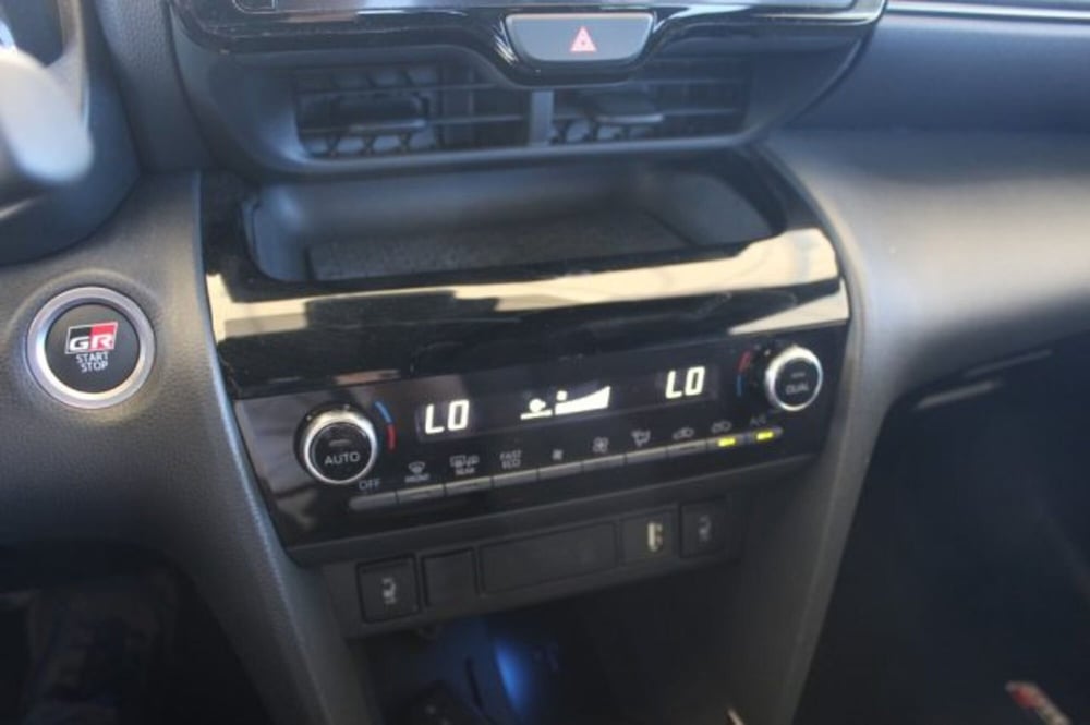 Toyota Yaris Cross usata a Roma (19)