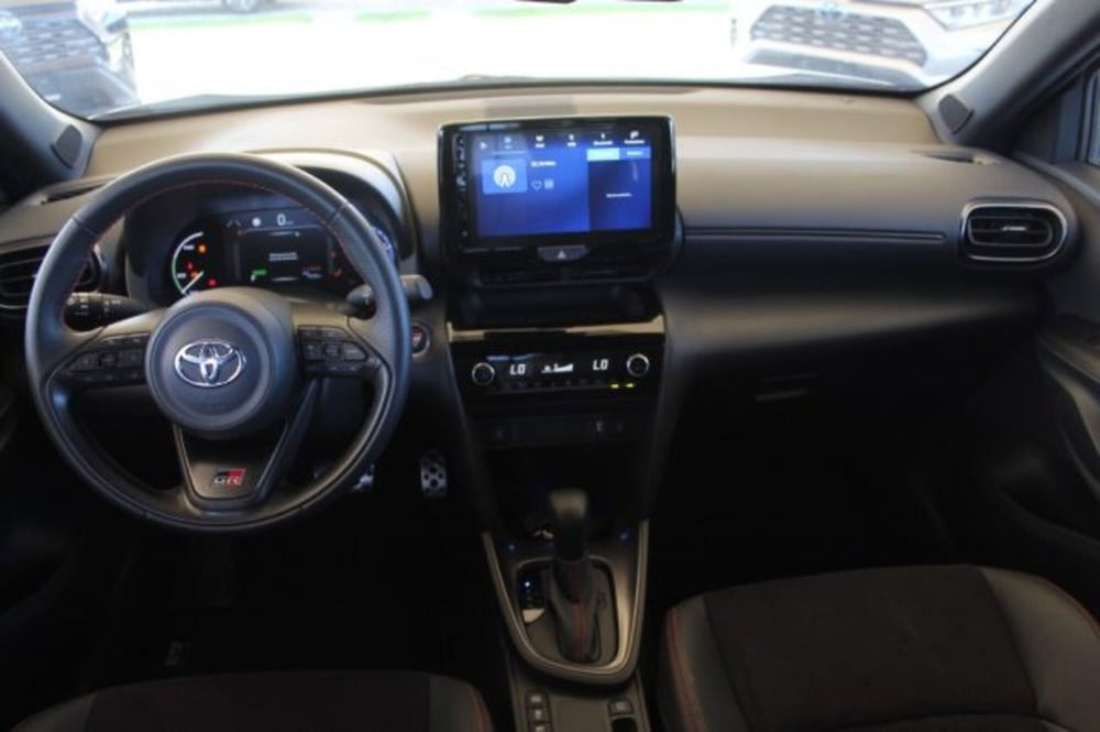 Toyota Yaris Cross usata a Roma (9)