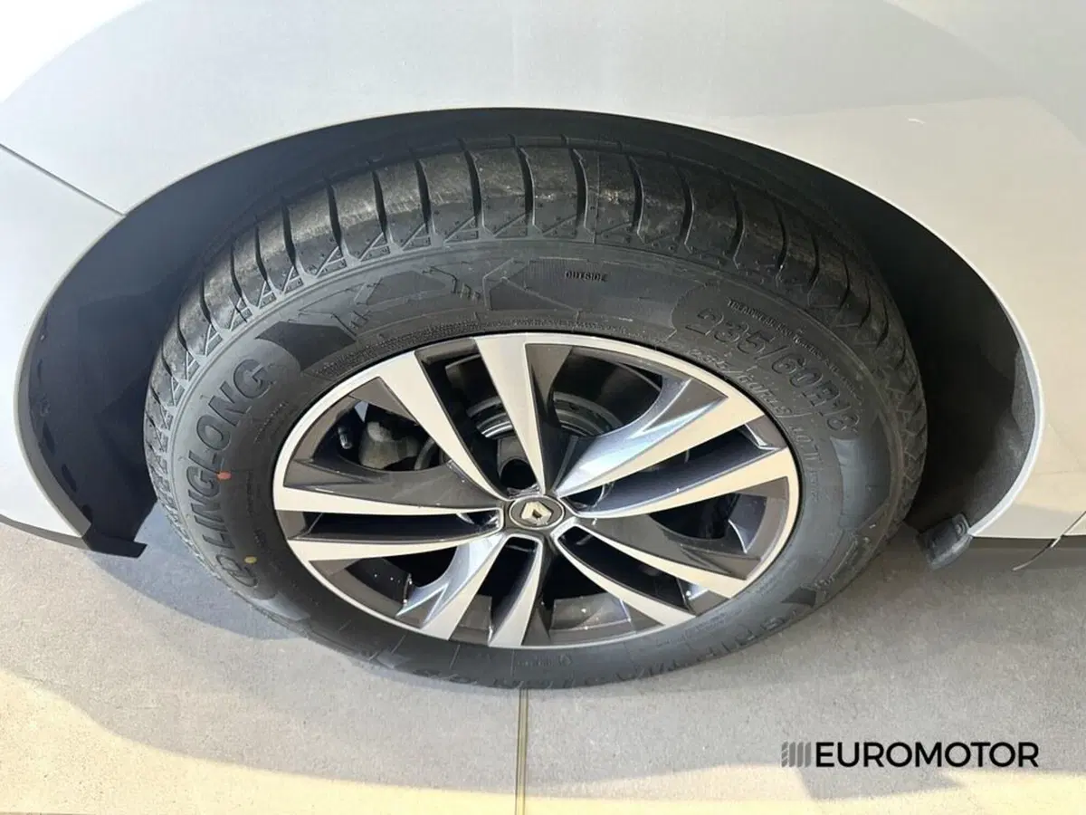 Renault Espace usata a Bari (10)