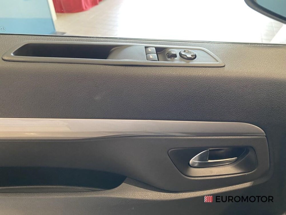 Peugeot Expert Furgone nuova a Bari (14)