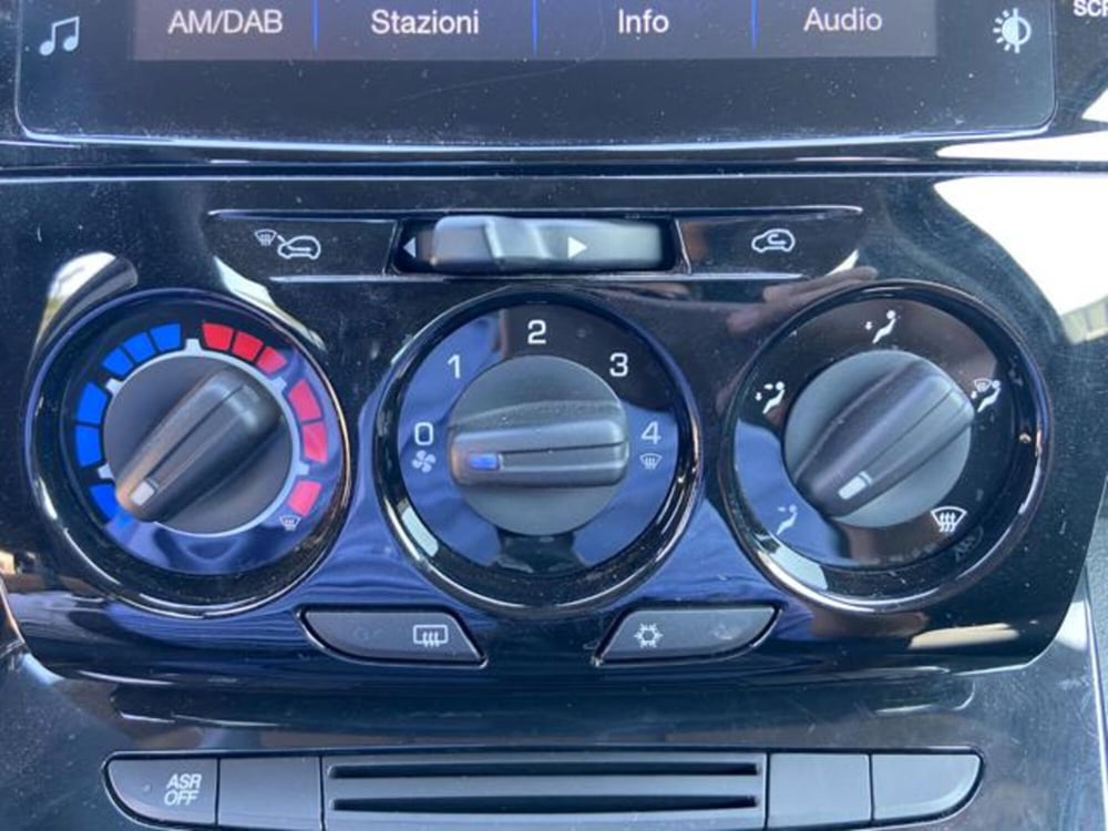 Lancia Ypsilon usata a Firenze (18)