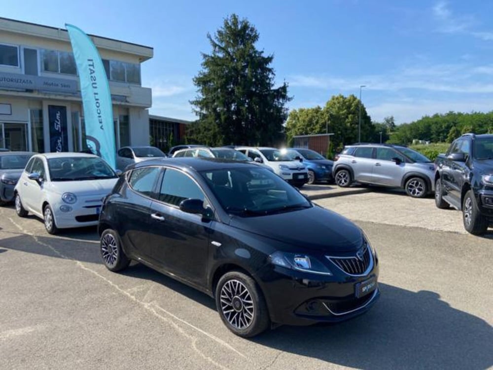 Lancia Ypsilon usata a Firenze (3)
