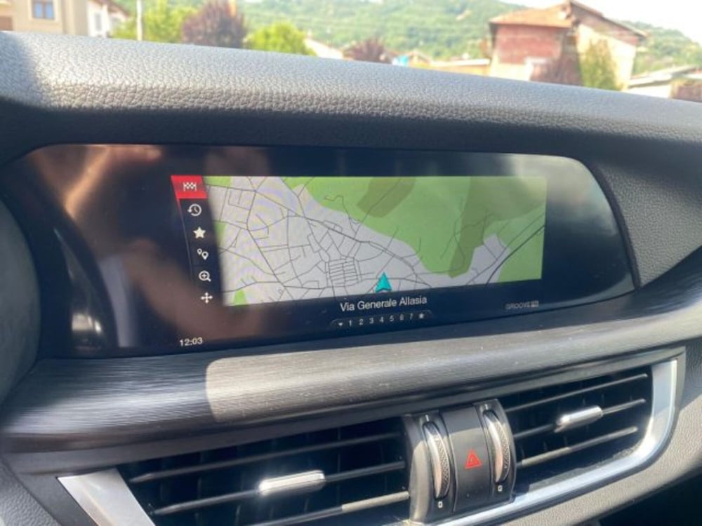 Alfa Romeo Stelvio usata a Cuneo (11)