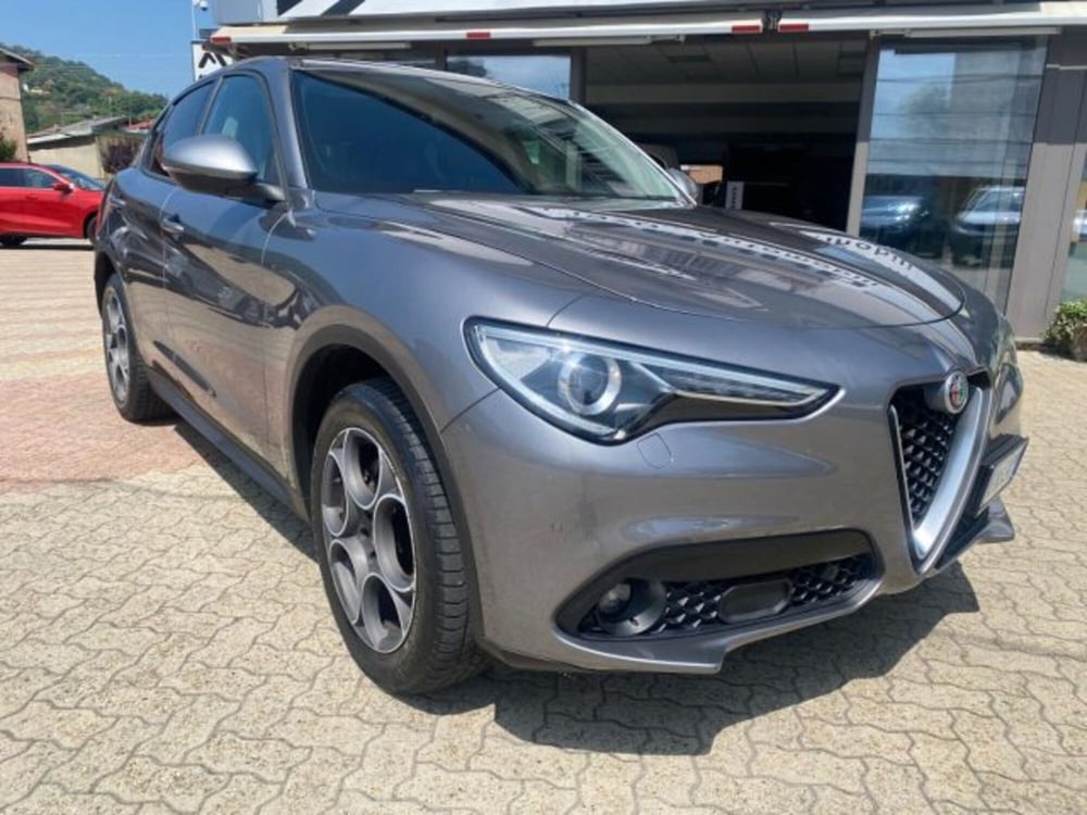 Alfa Romeo Stelvio usata a Cuneo (2)