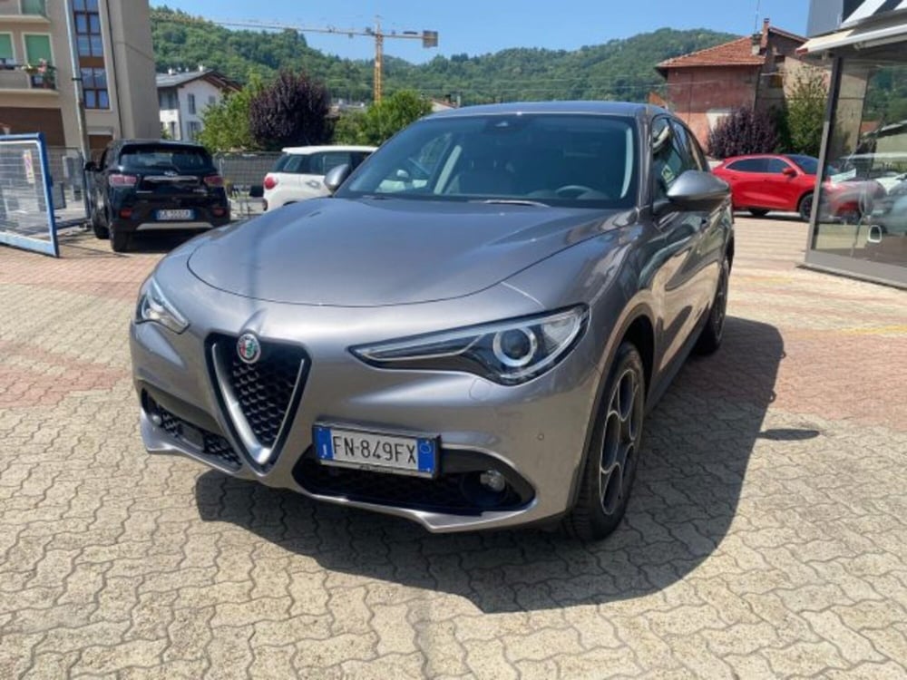 Alfa Romeo Stelvio usata a Cuneo (3)