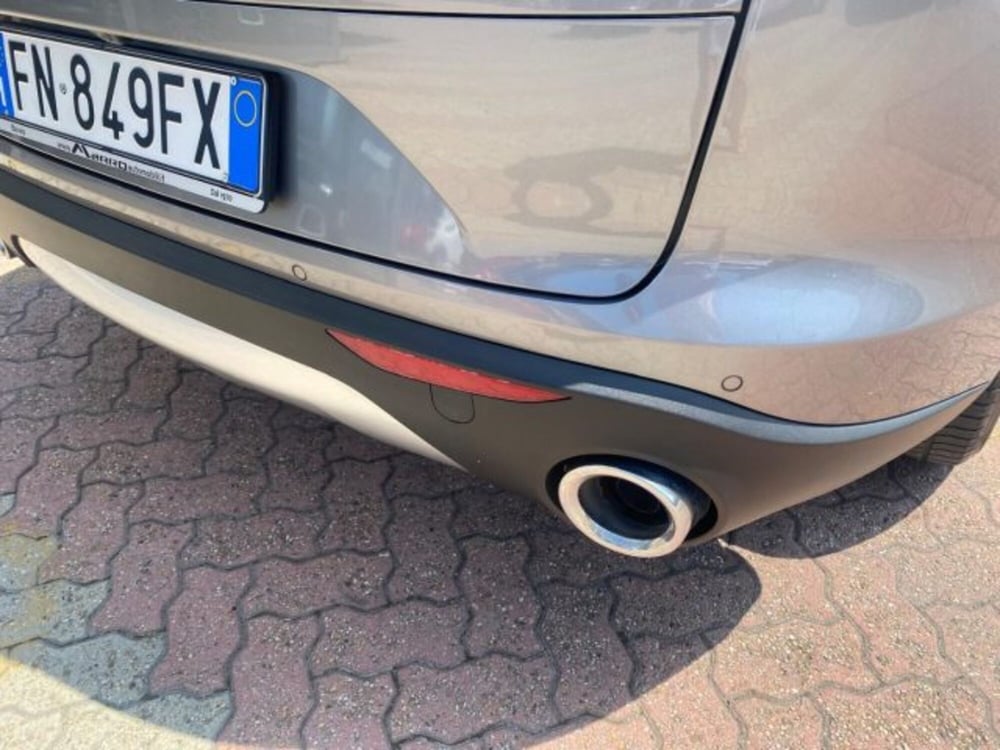 Alfa Romeo Stelvio usata a Cuneo (4)
