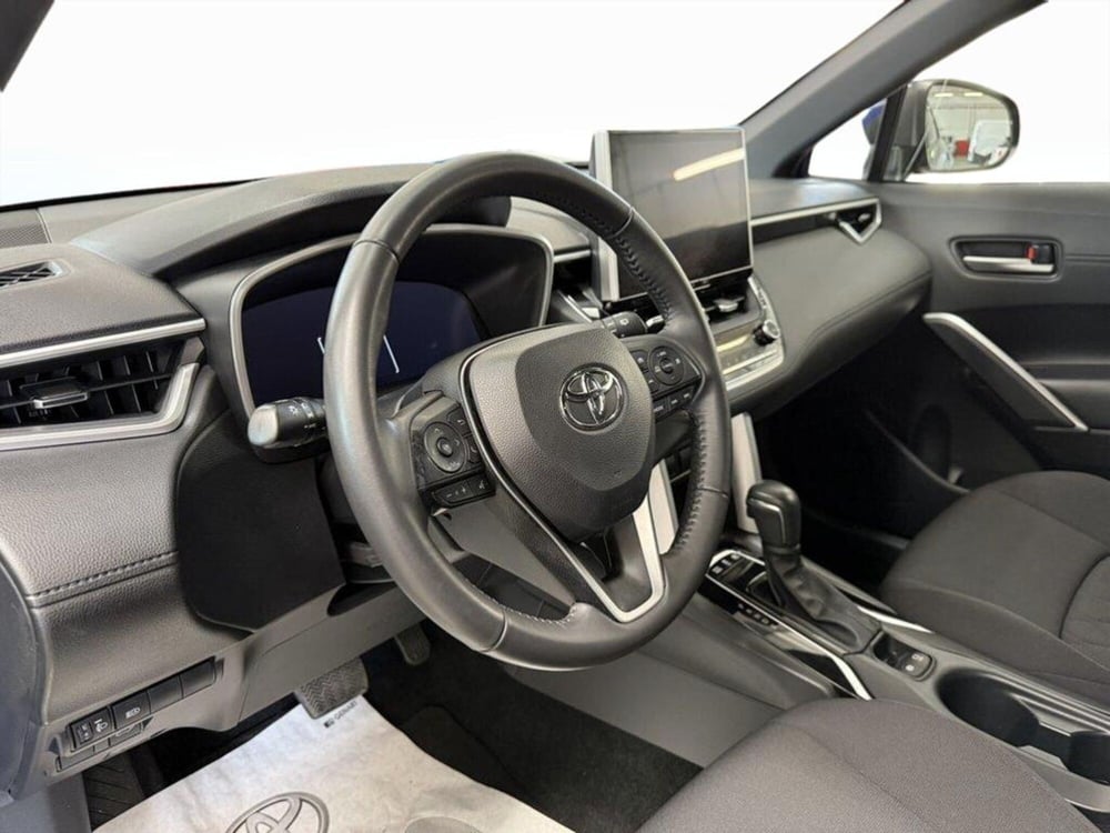 Toyota Corolla Cross Hybrid usata a Monza e Brianza (12)