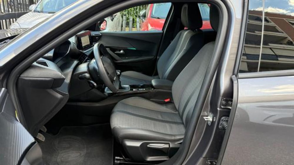 Peugeot 2008 usata a Roma (13)