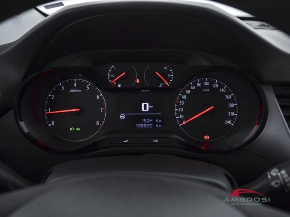 Opel Crossland X usata a Perugia (13)