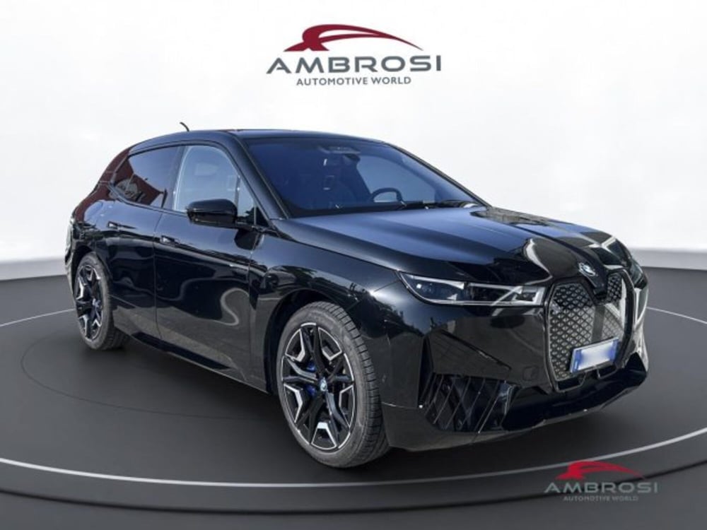 BMW iX usata a Perugia (2)