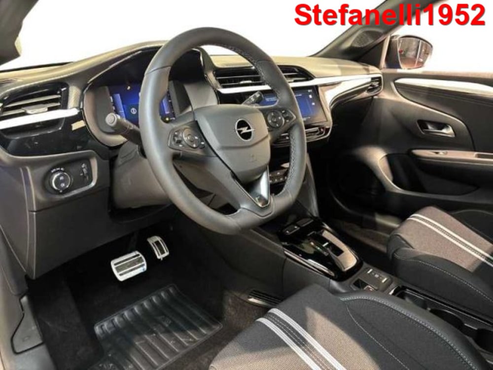 Opel Corsa nuova a Bologna (11)