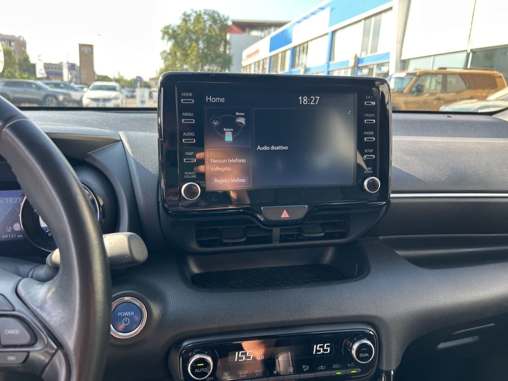 Toyota Yaris usata a Milano (16)