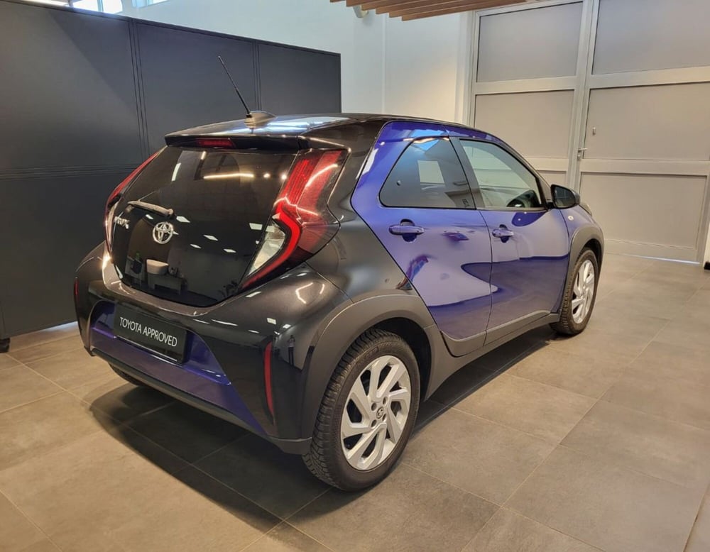 Toyota Aygo X usata a Ferrara (17)