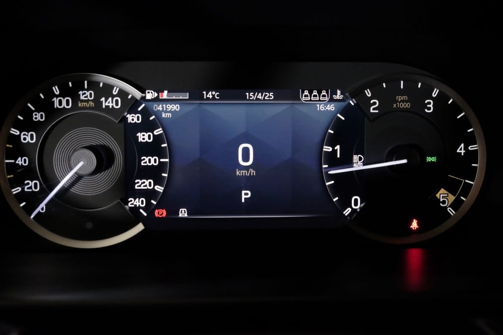 Land Rover Defender usata a Torino (14)