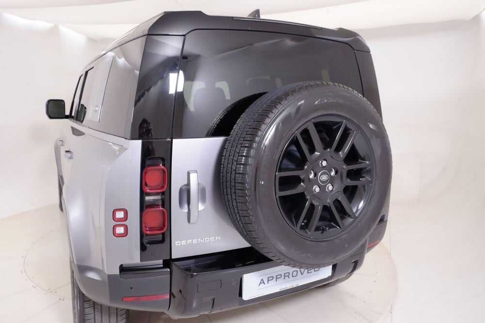 Land Rover Defender usata a Torino (18)