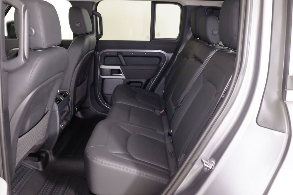 Land Rover Defender usata a Torino (5)