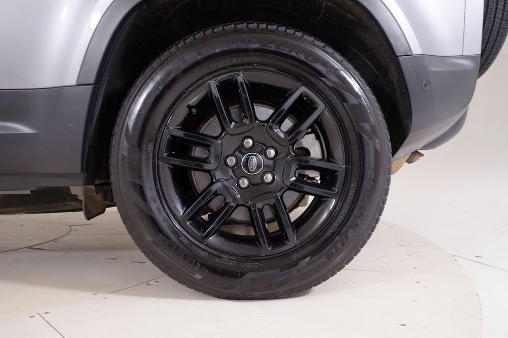 Land Rover Defender usata a Torino (9)