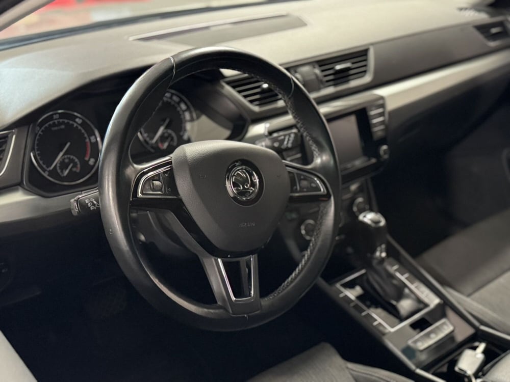 Skoda Superb Station Wagon usata a Brescia (8)