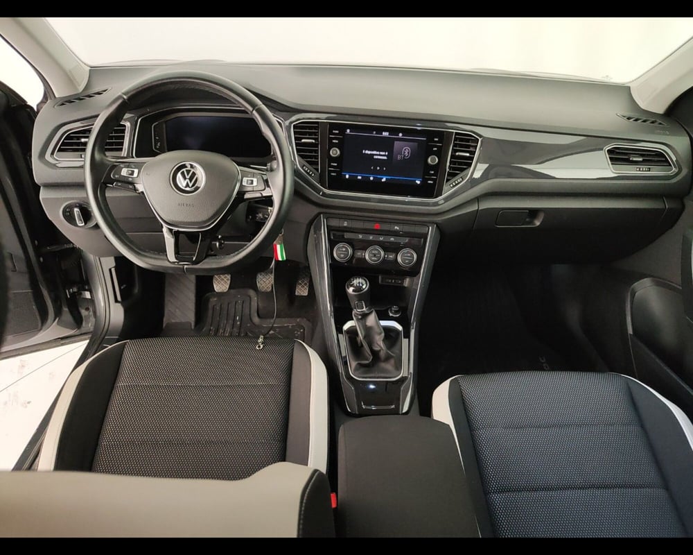 Volkswagen T-Roc usata a Caserta (14)