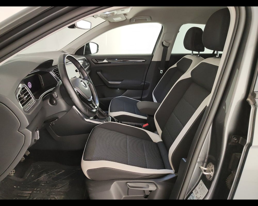 Volkswagen T-Roc usata a Caserta (15)