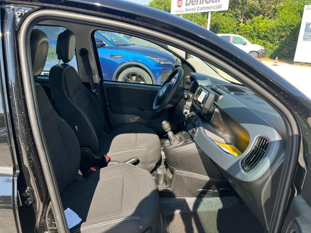 Fiat Panda Cross nuova a Milano (12)