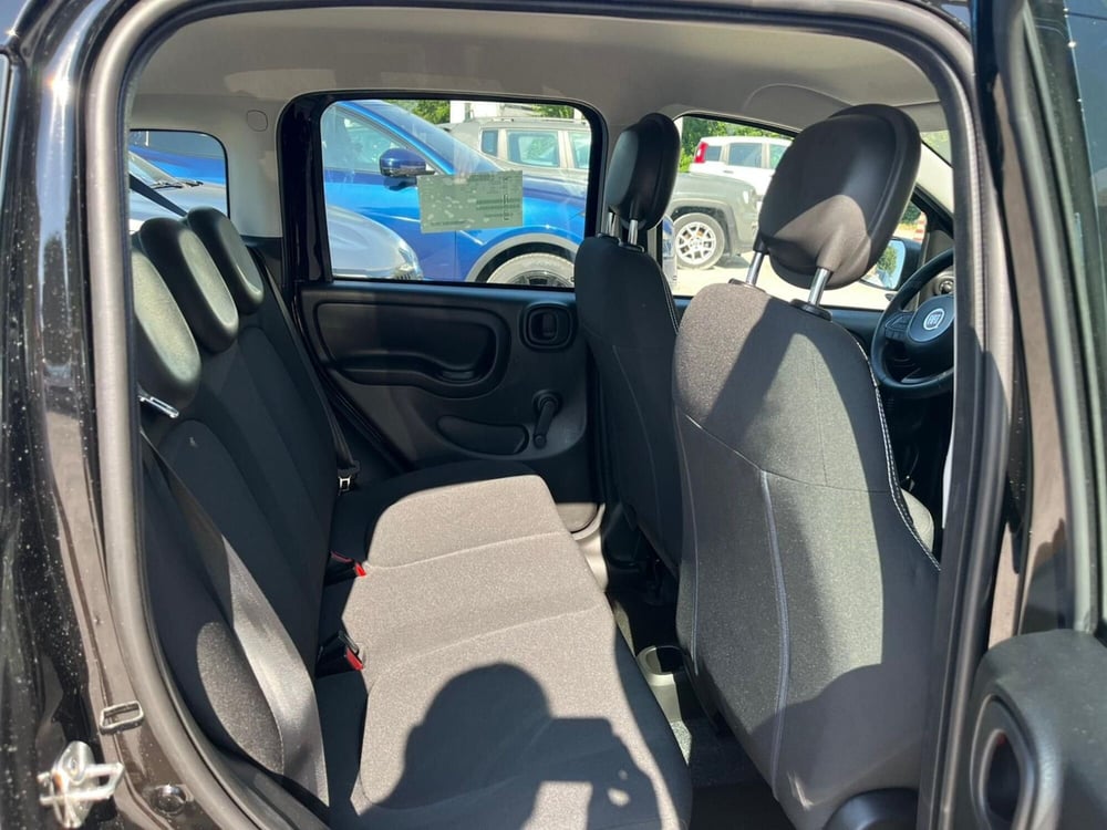 Fiat Panda Cross nuova a Milano (14)